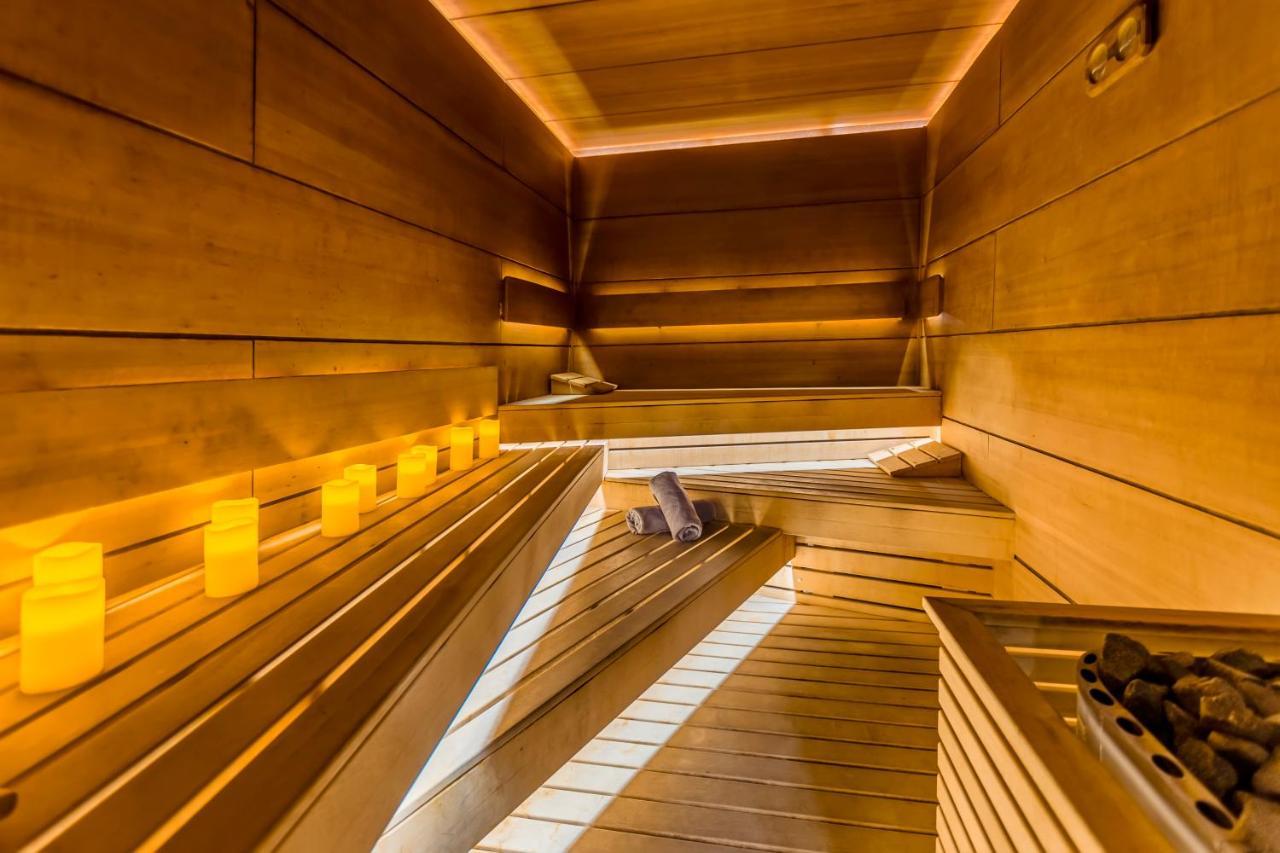 Hotel Arte Spa & Park Velingrad Exteriör bild The interior of the staircase